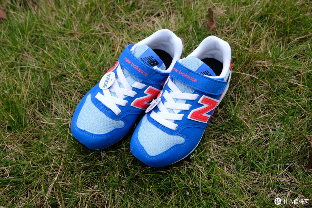 跟着大妈买,New Balance 魔术贴童鞋鞋YV996 开箱