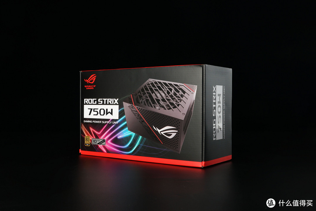 ROG 雷鹰750W电源开箱评测