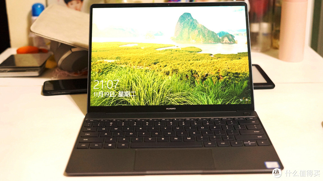 便携式的生产工具，从THINKPAD X1，华为MATEBOOK X到Surface go 