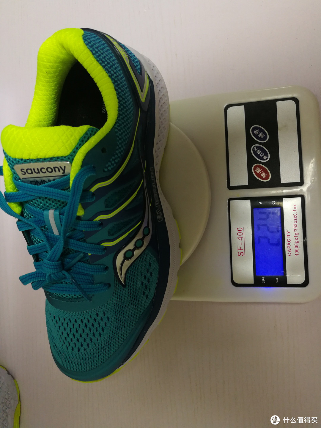 历史悠久的冷门次*级支撑跑鞋——Saucony 索康尼 Omni 16 开箱