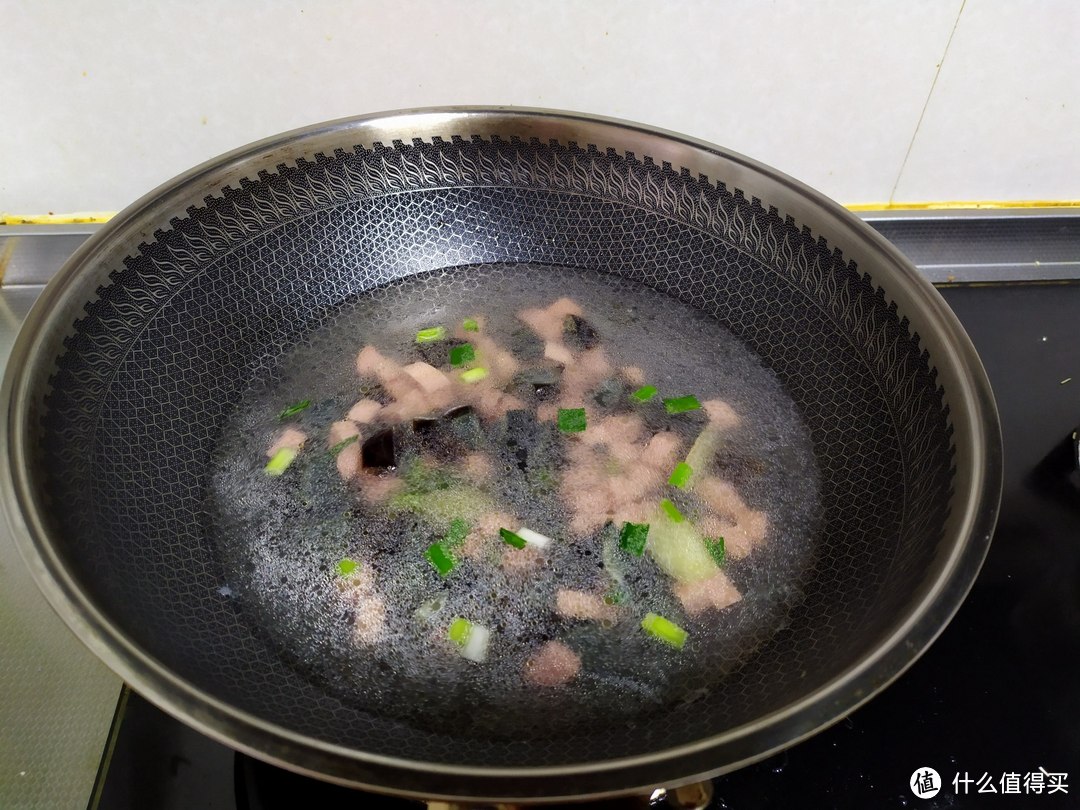 冬天晚餐，这菜不能错过，不加高汤也鲜美至极，营养简单全家喜欢