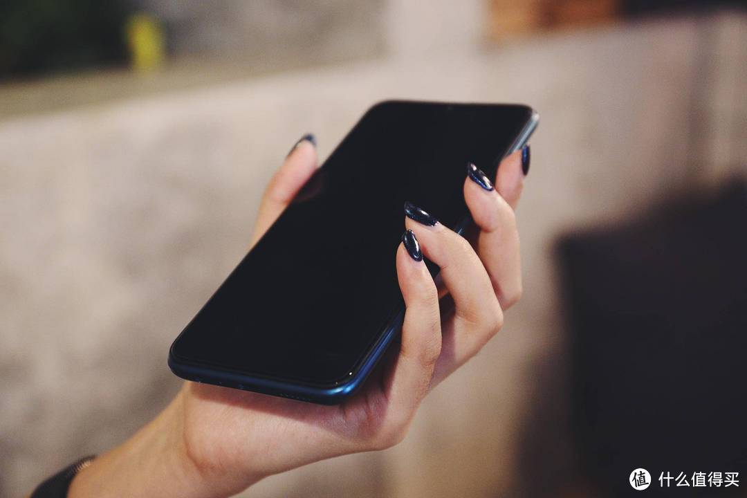 价低体验度「不低」,realme Q上手体验