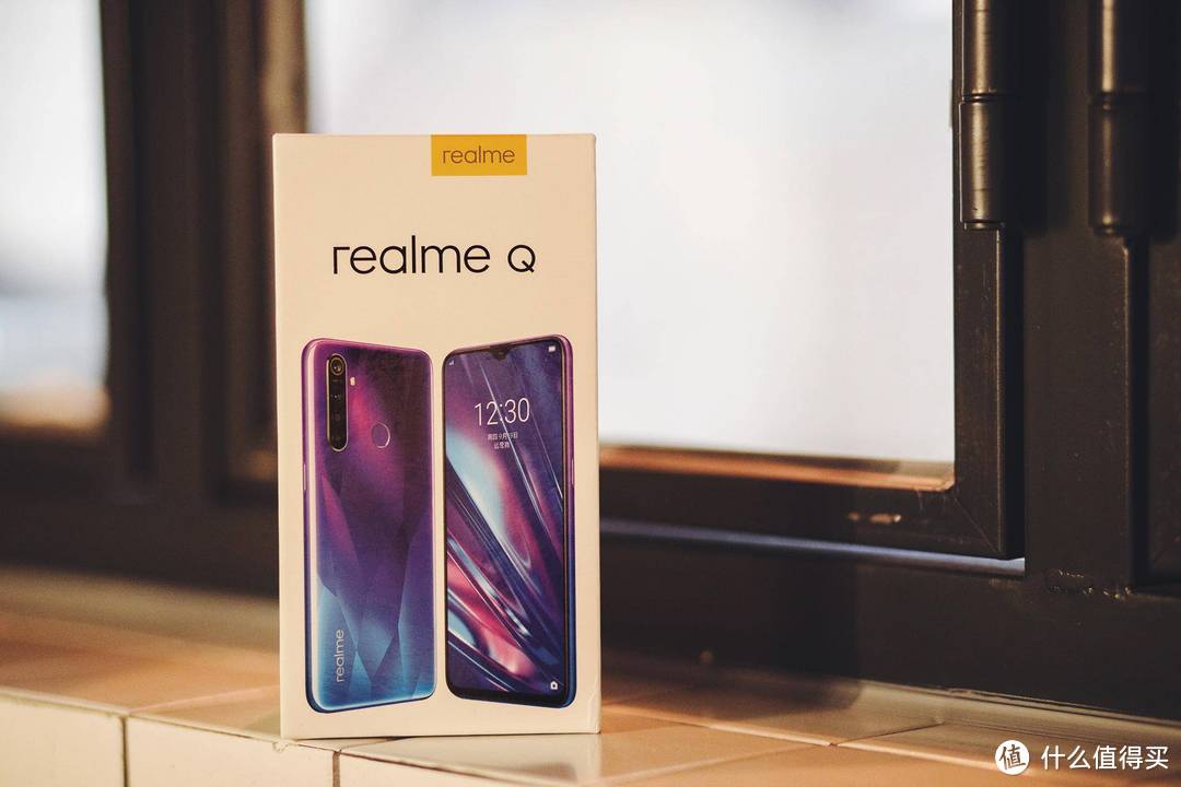 价低体验度「不低」，realme Q上手体验