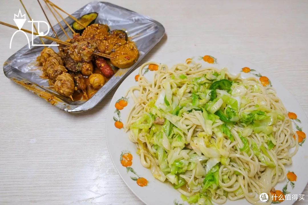 食游老城区第2期|劈柴院锅贴？外事学校第二食堂？网红鸡架？逛吃西镇第2弹来啦！