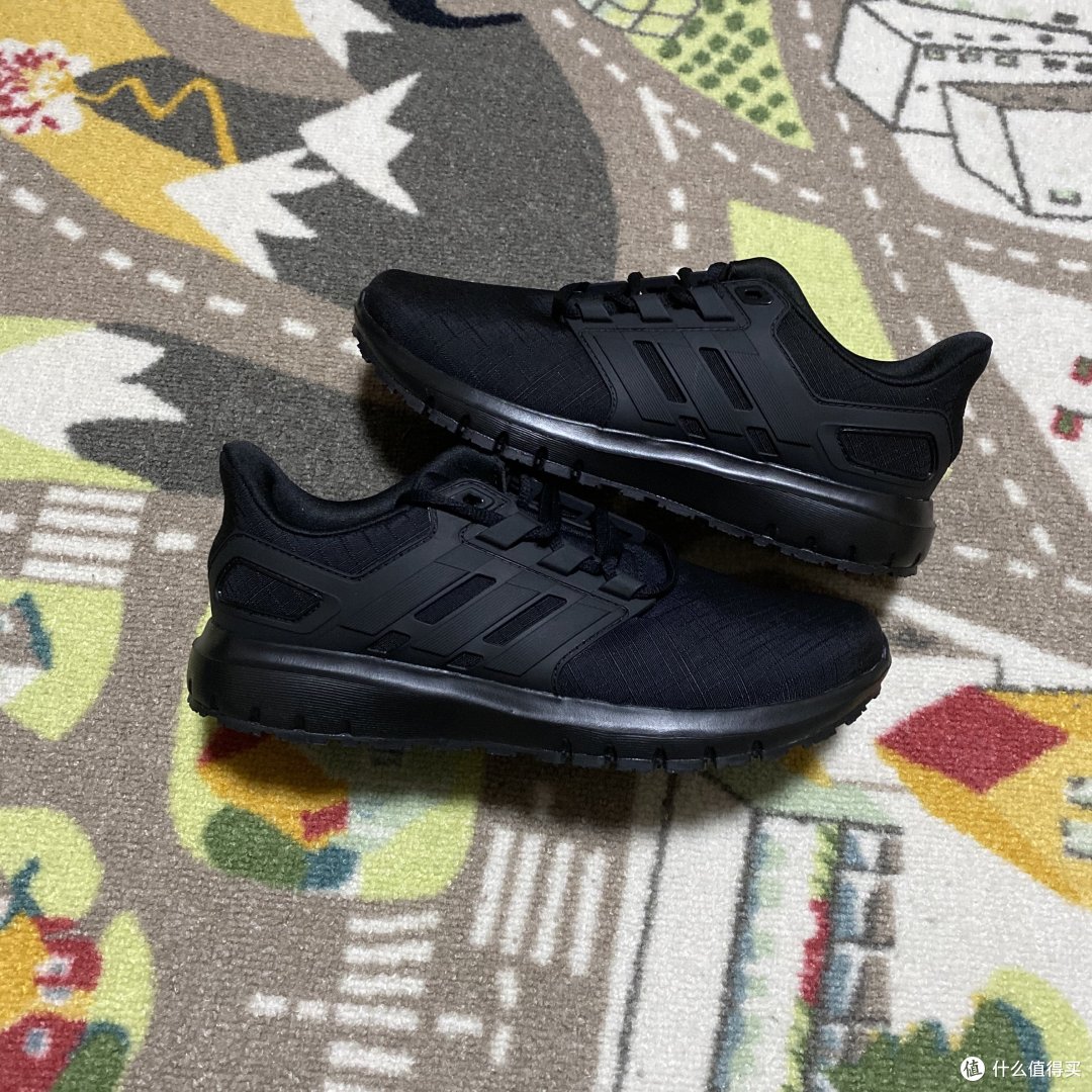 Adidas Energy Cloud 2跑鞋