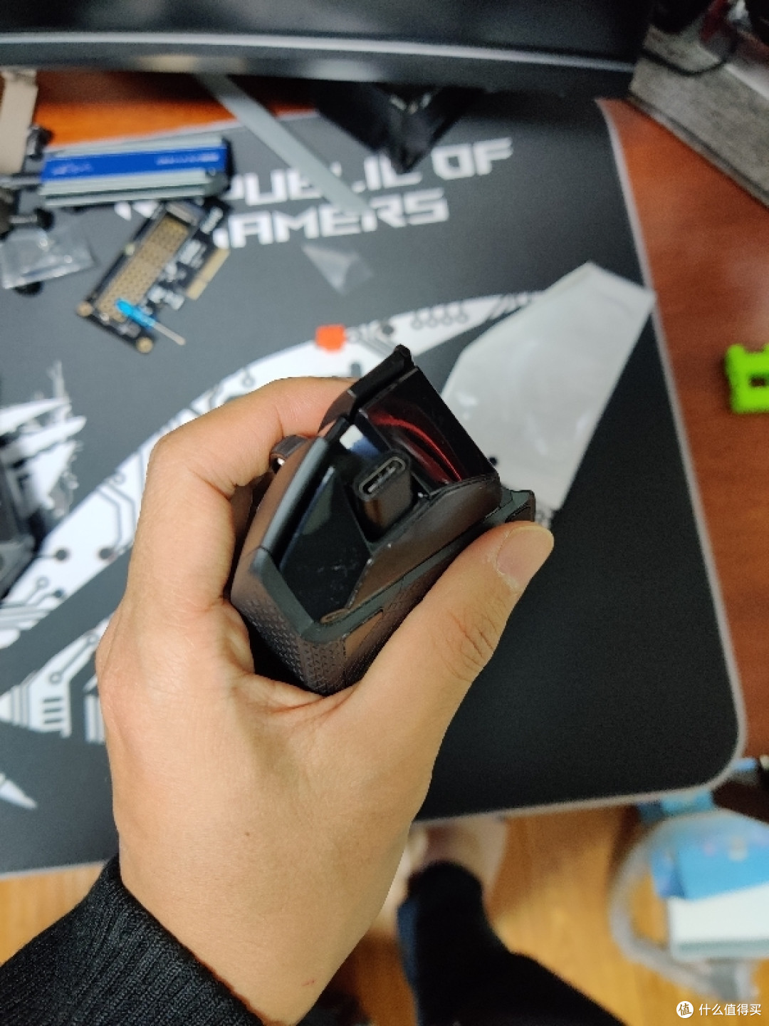 一台并不是很小的ITX主机-联力Tu150装机与副屏安装经验分享