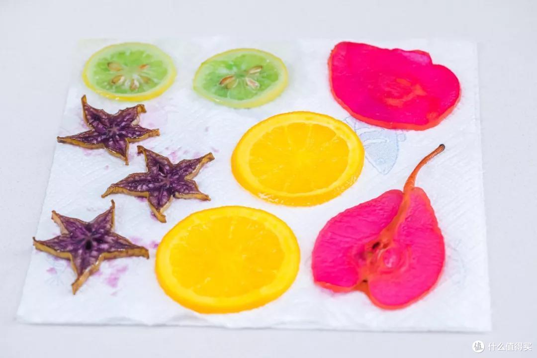 火遍ins的蛋糕装饰新玩法，不用裱花也能玩出简约风