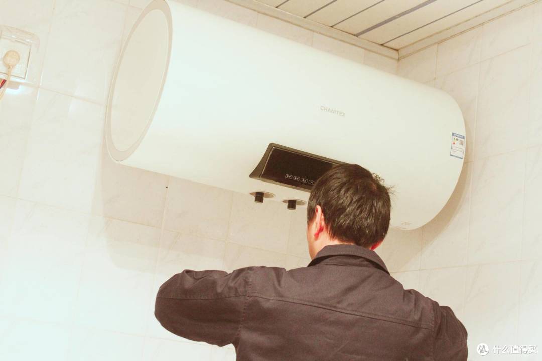 冬季热水器的清洗方法「冬天热水器使用注意事项」