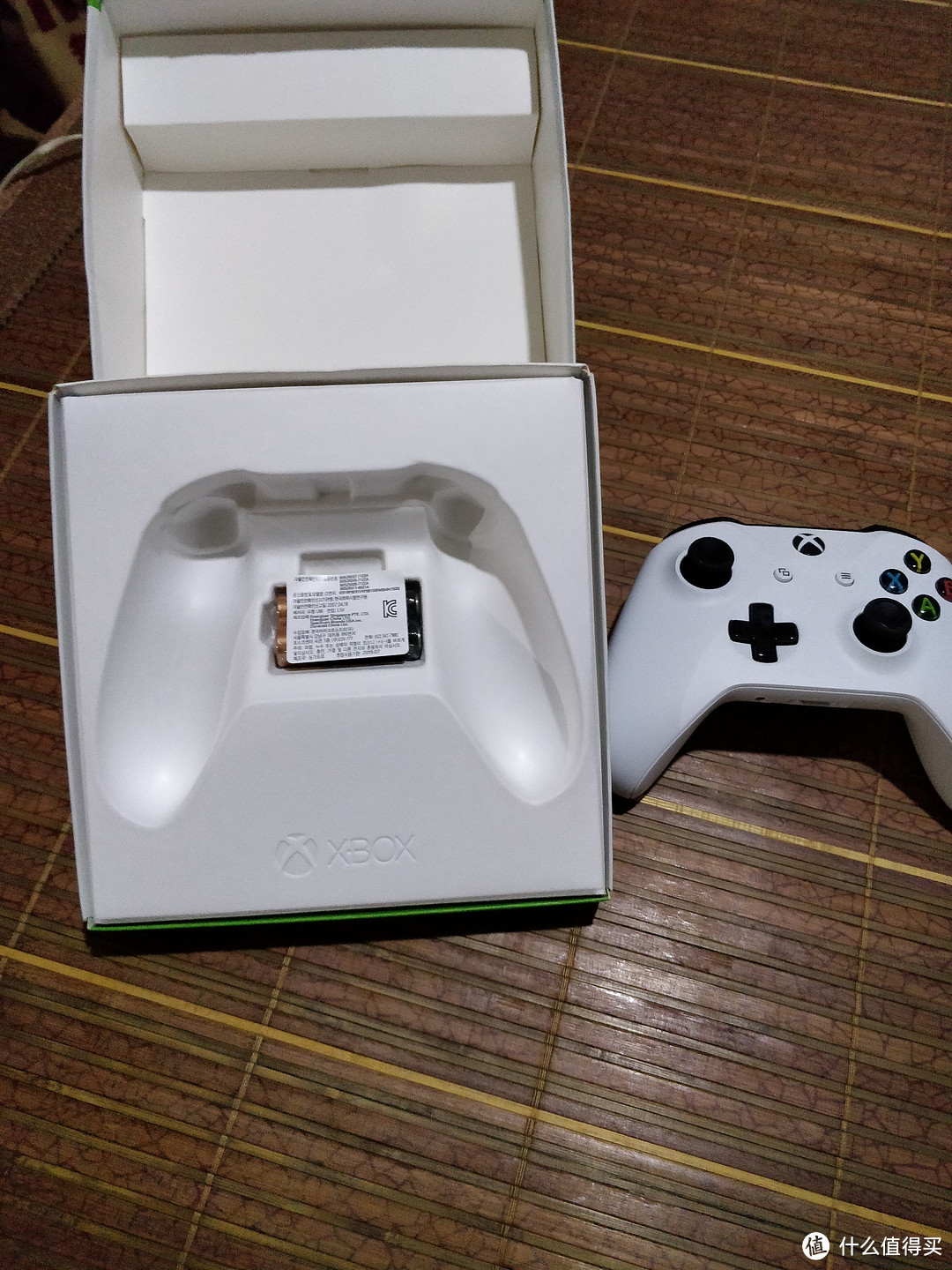 微软xbox无线蓝牙游戏手柄白色开箱