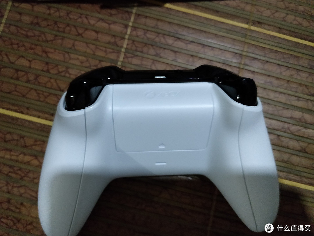 微软xbox无线蓝牙游戏手柄白色开箱