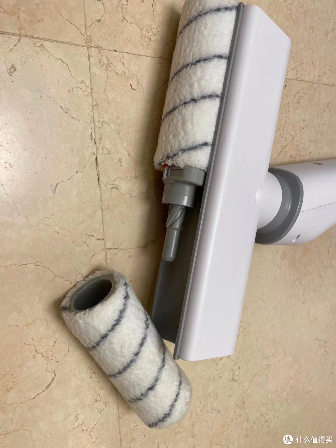 在家溜拖把是一种什么体验?洒哇地咔微湿电动拖把使用体会