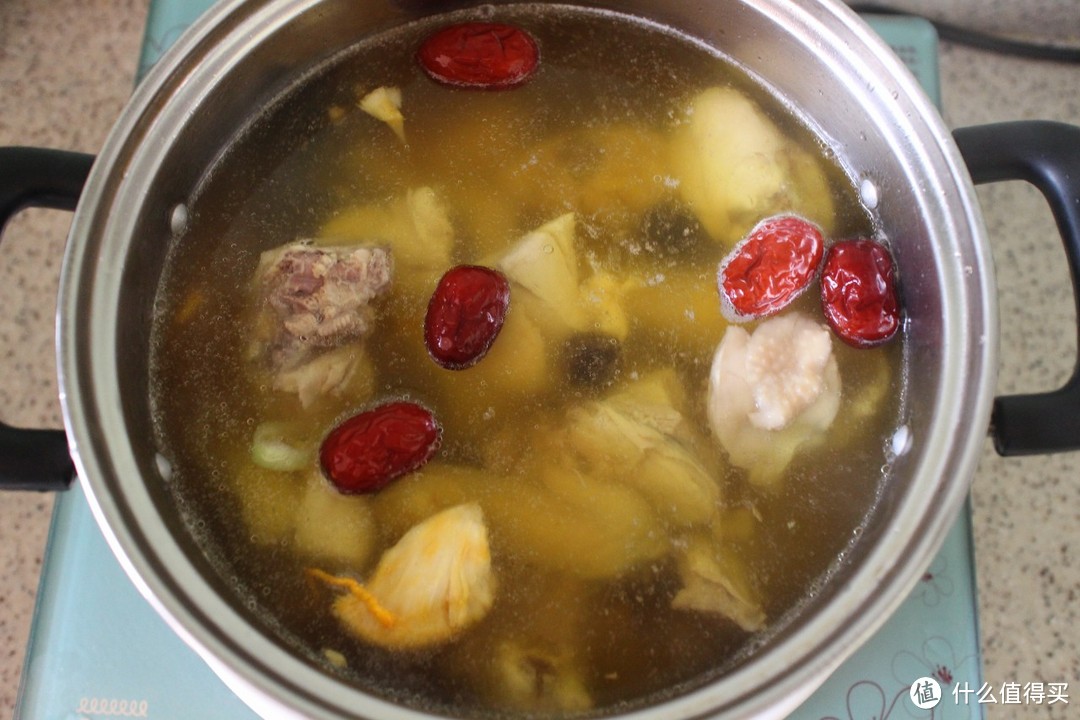 冬天,煮此汤喝滋润不长肉,比喝骨头汤还要好,我家一周喝2次