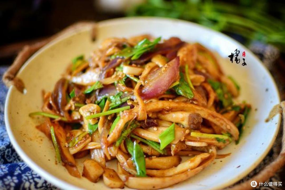 这菜撕着吃最入味,简单一炒,比肉还香,做少了根本不够吃