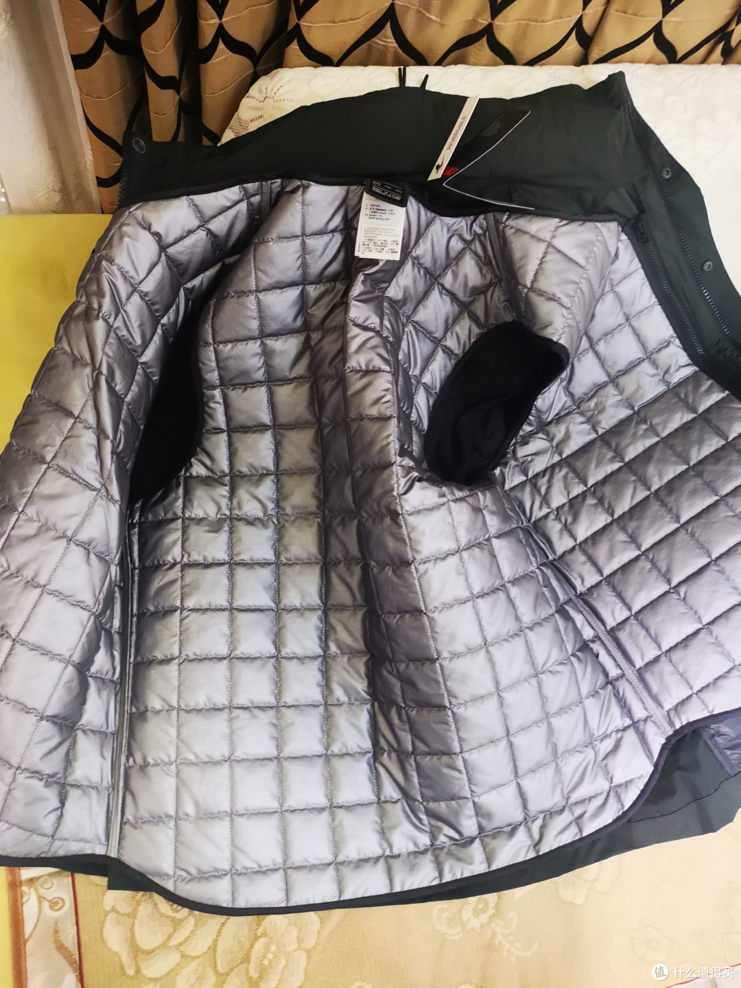 实体店买的Nike Tech Pack Synthetic-Fill AT4571 男子夹克