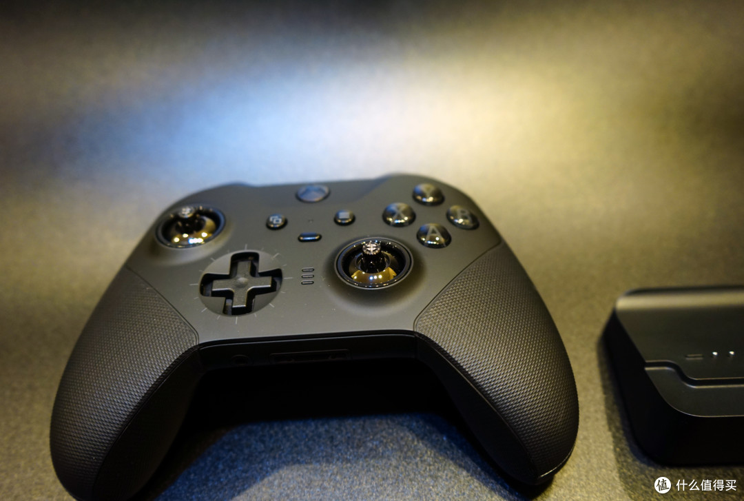 精英的继承者:XBOX Elite无线控制器2代 开箱！