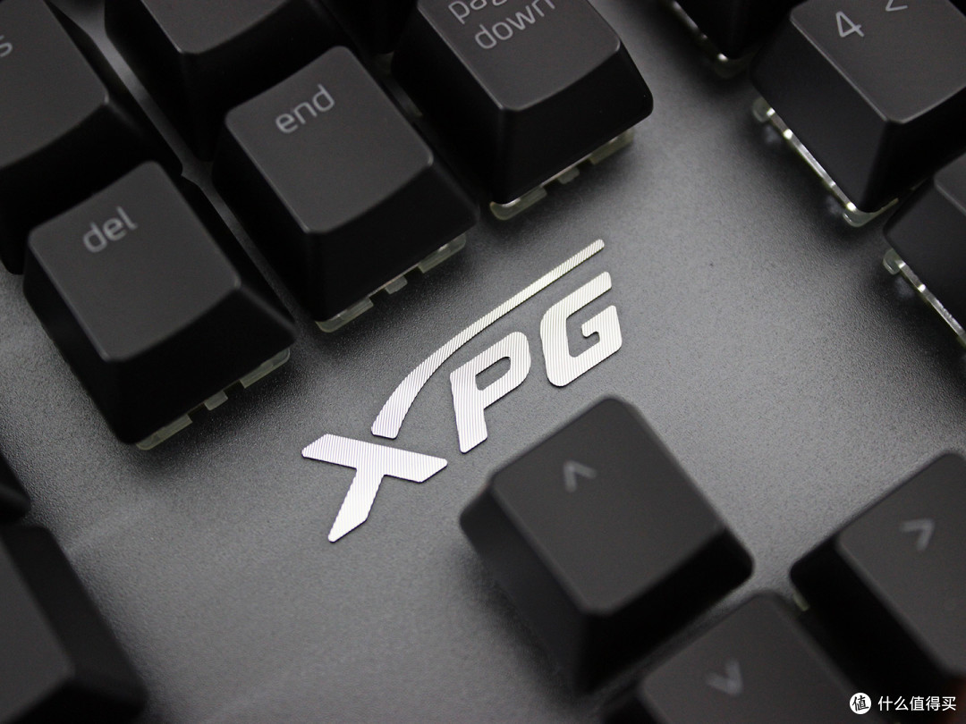 做不一样的自己!XPG召唤者游戏键盘体验分享