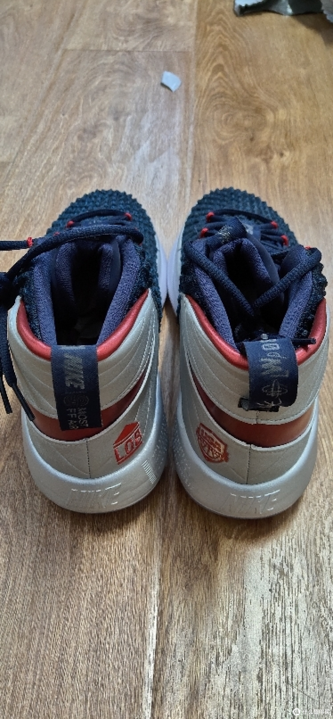 大气垫的团队款-NIKE ALPHADUNK-开箱