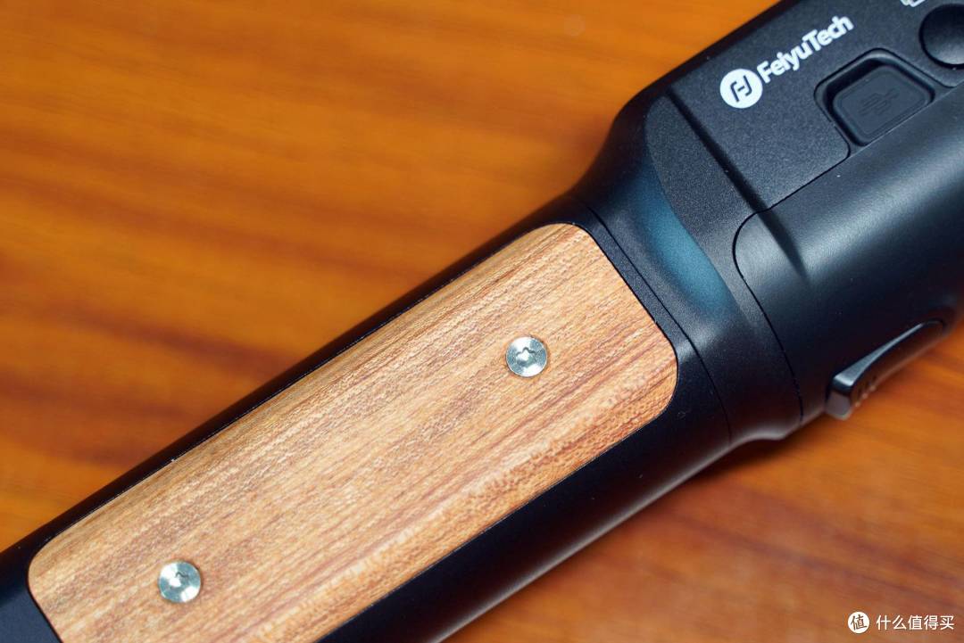 微单相机最佳拍档——飞宇AK2000S稳定器体验测评