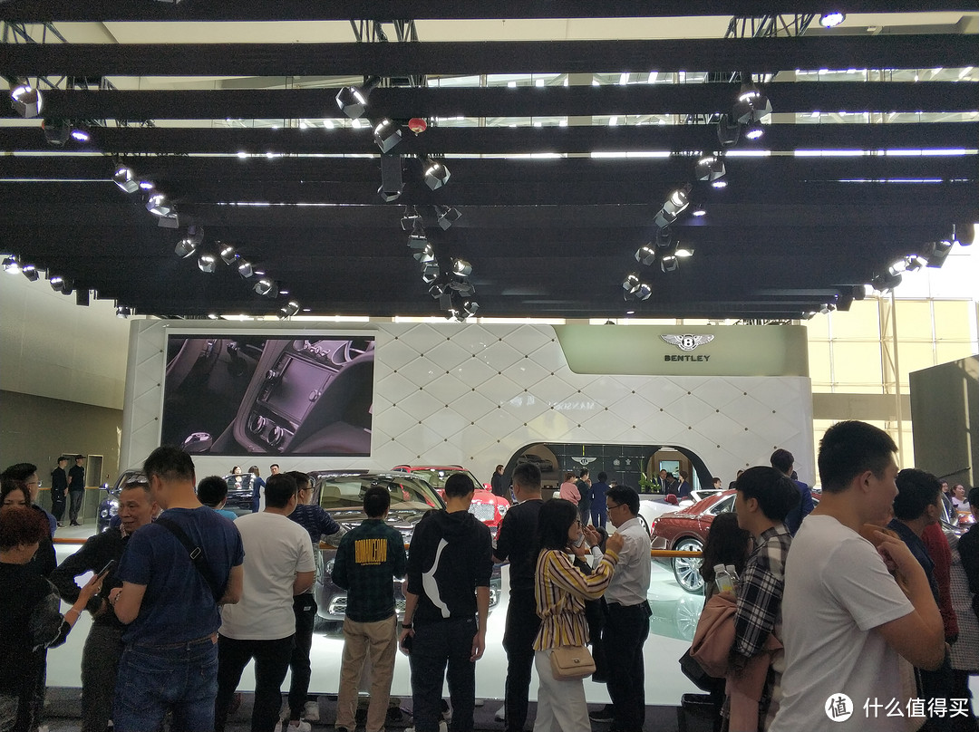 小白看豪车,虽然没钱买车,看看还是可以滴!