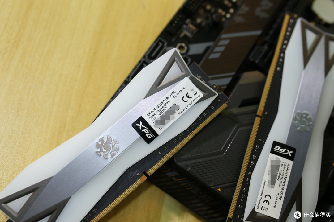 不仅仅是高颜值!XPG龙耀D60G 4133内存超频体验