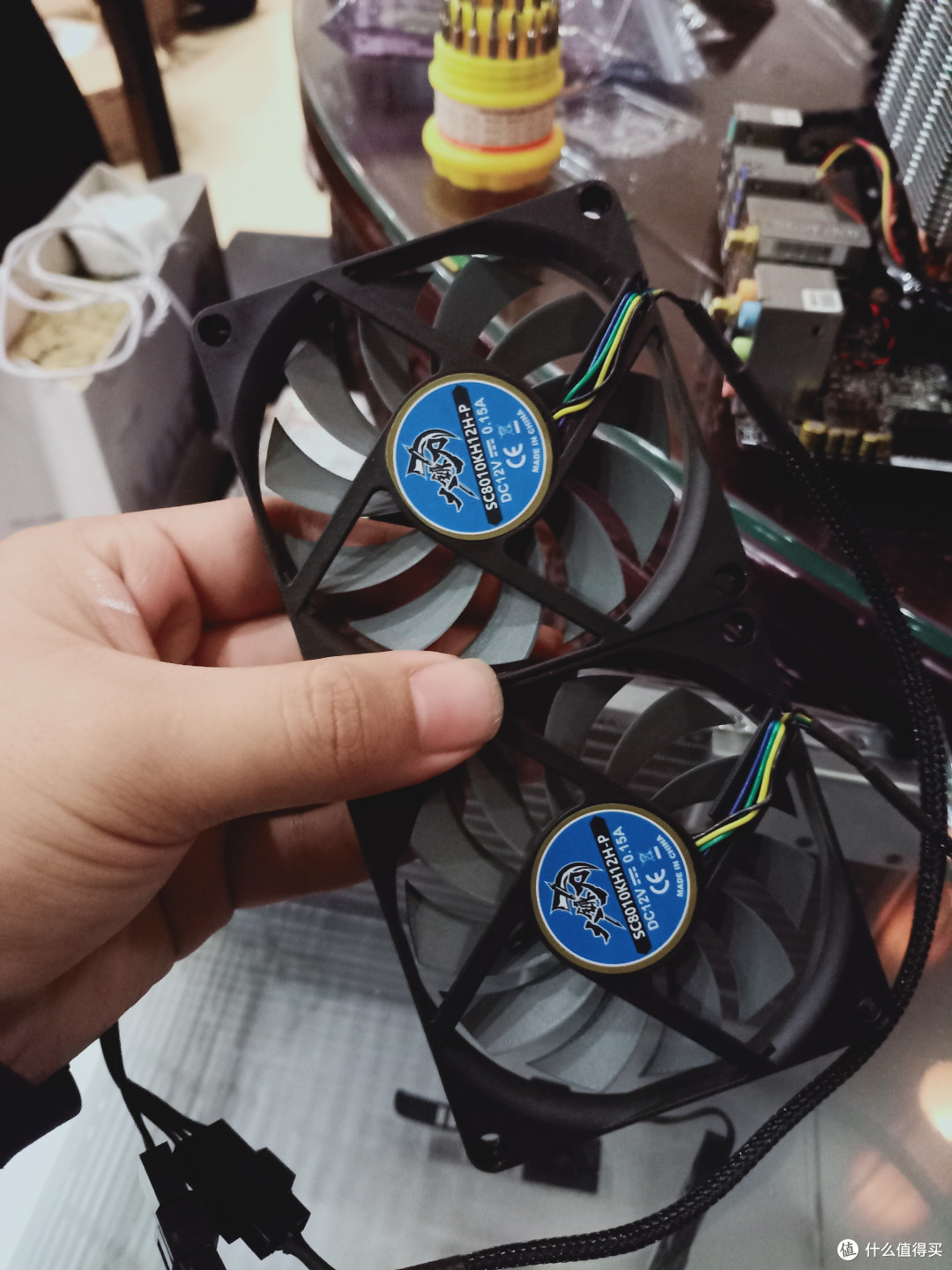 朋友半卖半送的两个镰刀风八