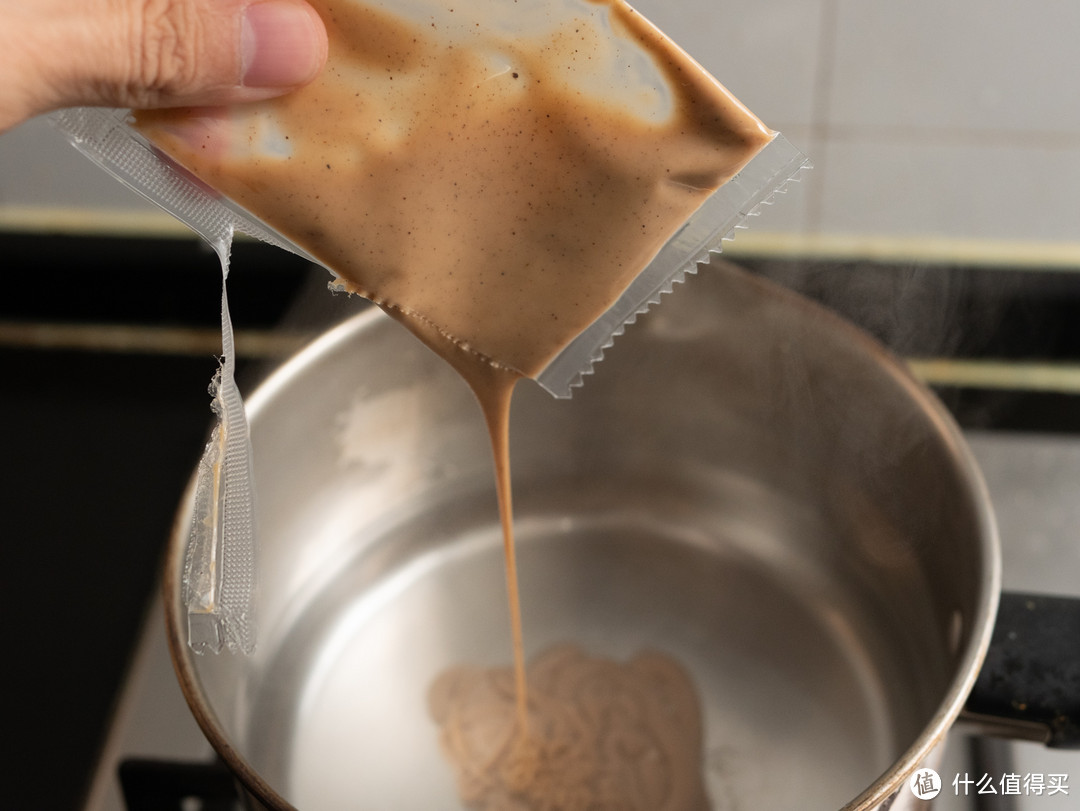 味中未墨鱼汁拉面,黑色面条or黑暗料理?