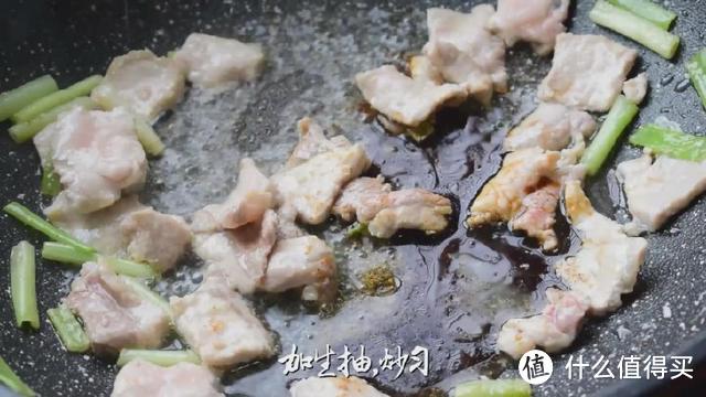 这菜冬天吃正当时，虽便宜，但营养却特丰富，买一次能吃好几天