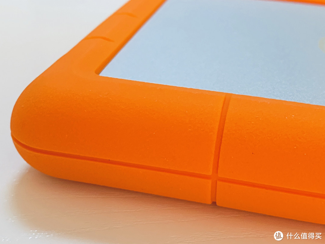 经典百看不厌：LaCie Rugged RAID Shuttle外观赏析+简单测试