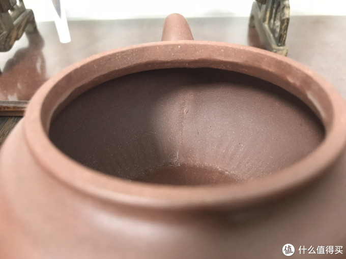 拼接线（在壶把对应位置）