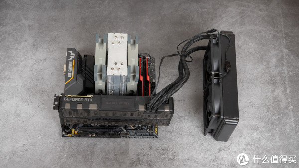 TUF B450 GAMING + Ryzen 9 3900X 本体のみ 1万円台と、第3世代Ryzenの“コスパの良さ”を活かせる、ASUSのTUF