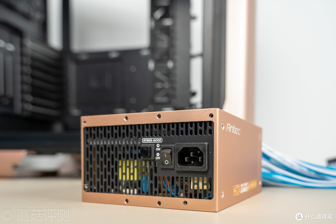 那一抹金色,让人欲罢不能、酷冷至尊(CoolerMaster)SL600M金色版 全塔机箱 评测
