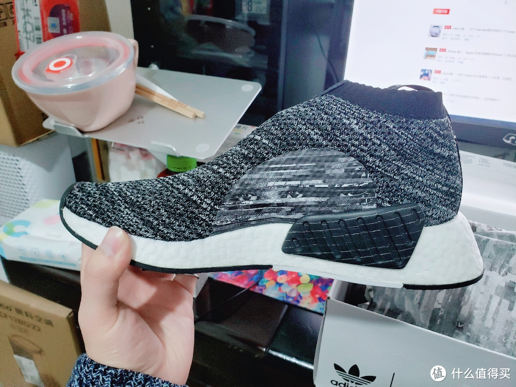 小表弟晒单:迟到的Adidas NMD联名款