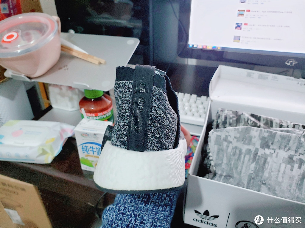 小表弟晒单:迟到的Adidas NMD联名款