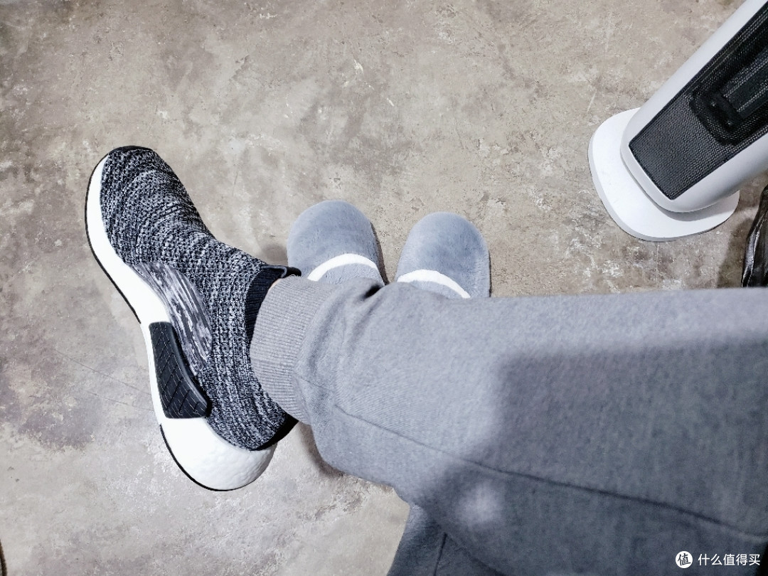 小表弟晒单:迟到的Adidas NMD联名款