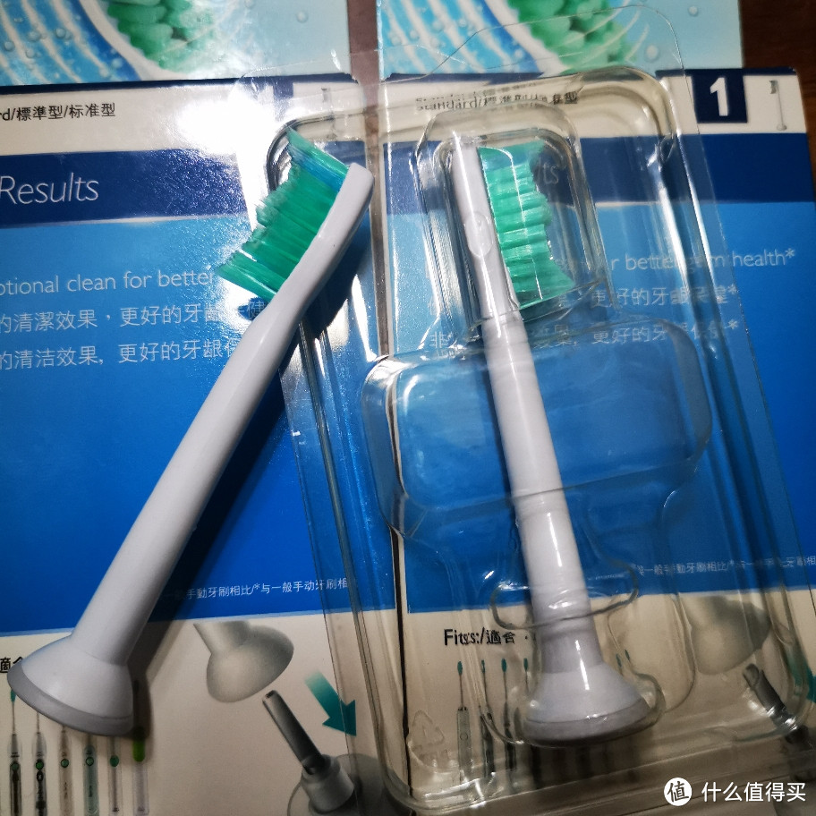 PHILIPS 飞利浦 HX6511 电动牙刷开箱，与欧乐B简单对比