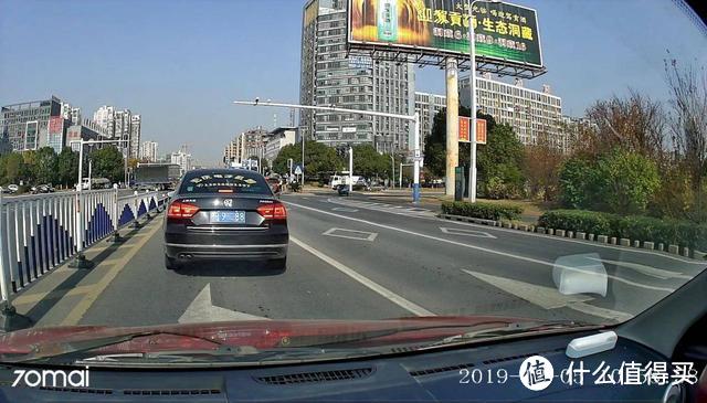 老车型迎来新活力,小米生态链70迈流媒体记录仪,秒变倒车影像
