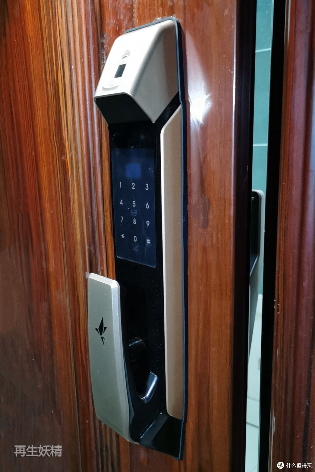 小燕全自动智能锁Titan 尝鲜,Homekit 系智能门锁初体验
