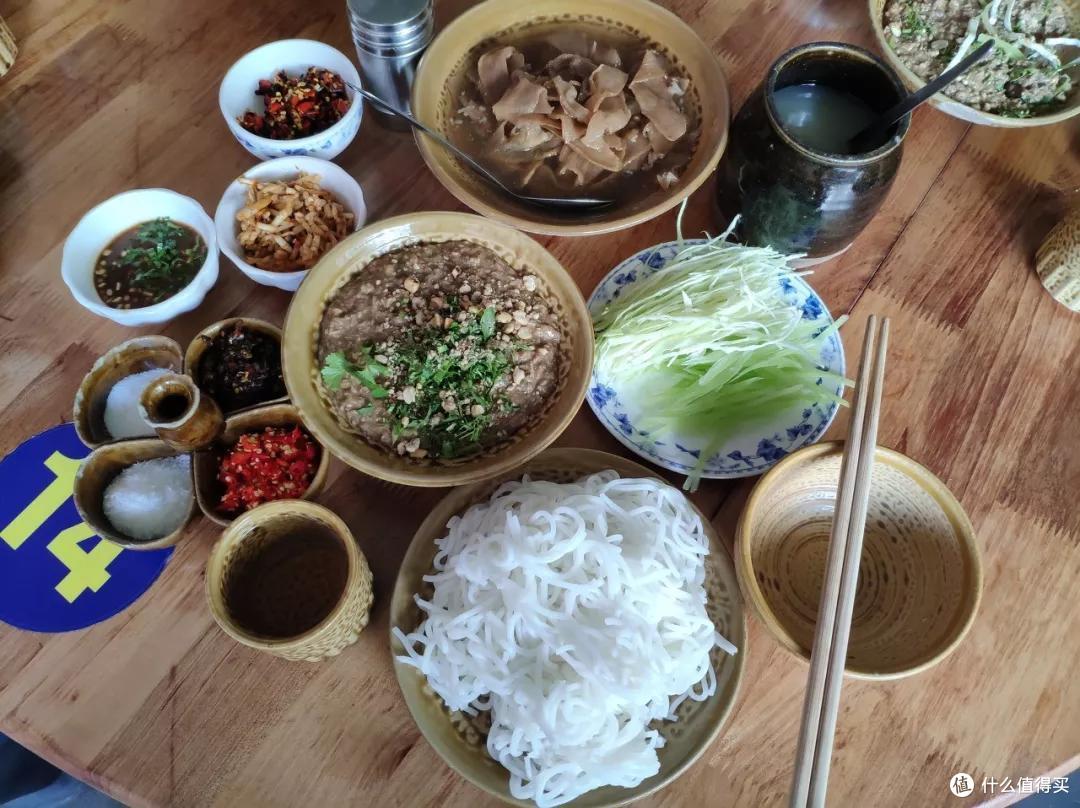 这座低调的云南边境小城,不少人居然周末打飞的也要去吃一趟?!