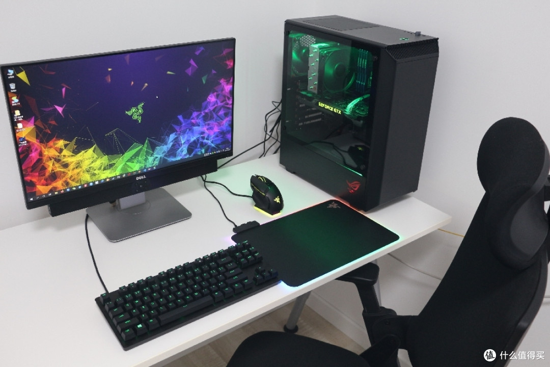 雷蛇(Razer)电竞新旗舰:巴塞利斯蛇终极版开箱评测