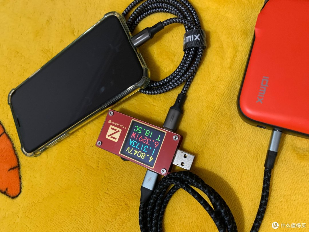 超轻出游的最佳选择——IDMIX带线带插头创意三合一充电器(宝)