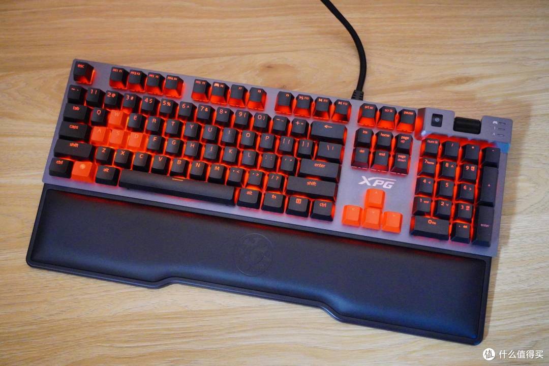 高端玩家如虎添翼!XPG SUMMONER RGB Gaming键盘简评