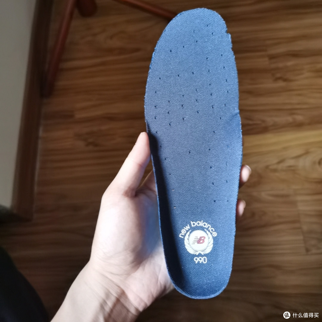一双丑爆了的美产nb990nv4