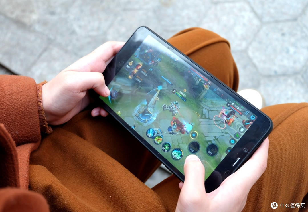单手持握 体验更顺畅 酷比魔方iPlay 7T简体验