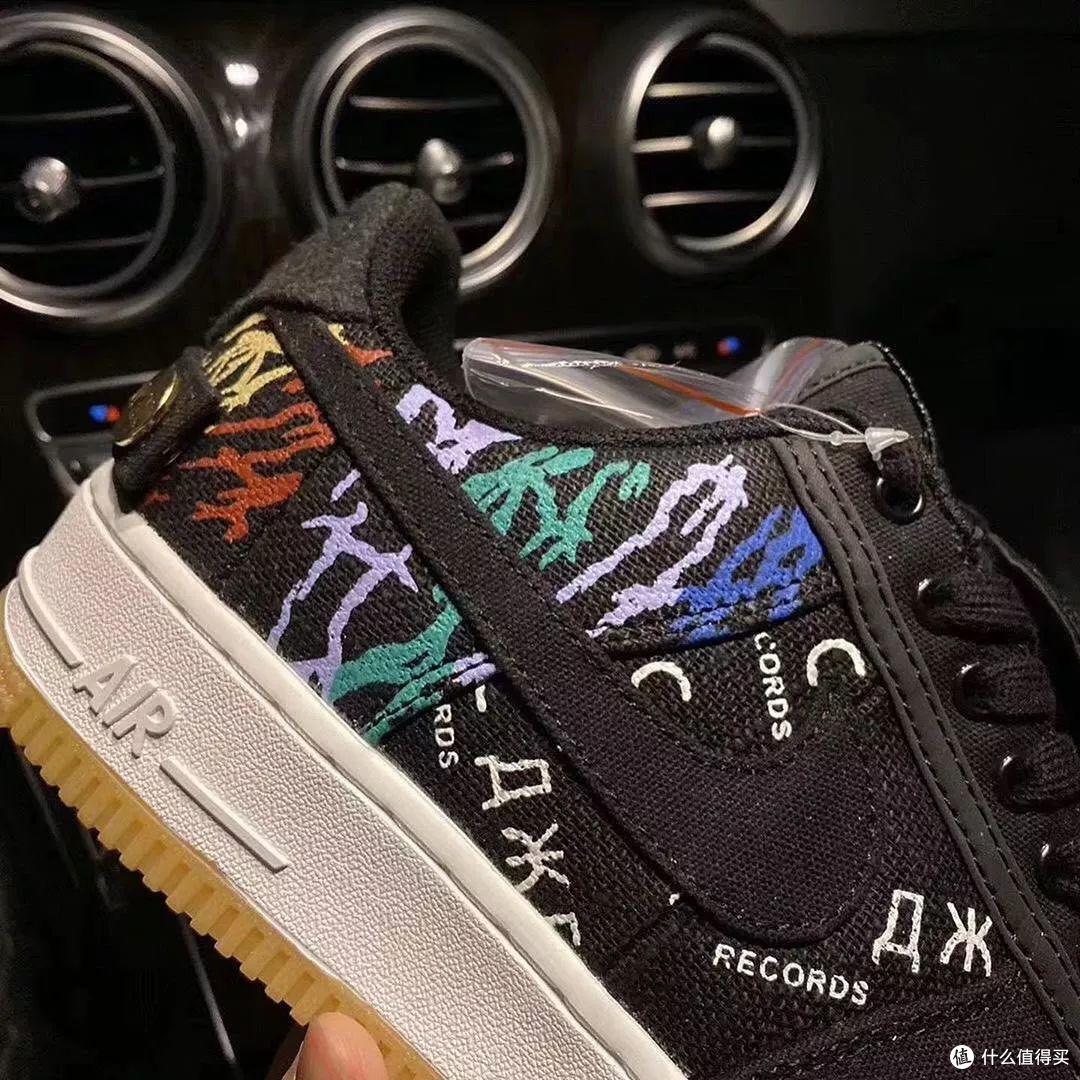 你不能不知道的Travis Scott x Nike AirForce 1重磅隐藏款