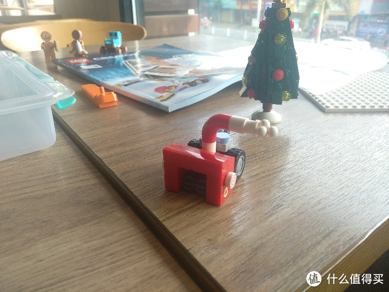 与系列有所区别的的“应节食物”？乐高lego10267—姜饼屋