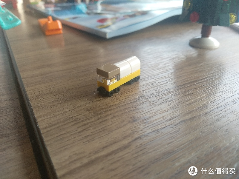 与系列有所区别的的“应节食物”？乐高lego10267—姜饼屋