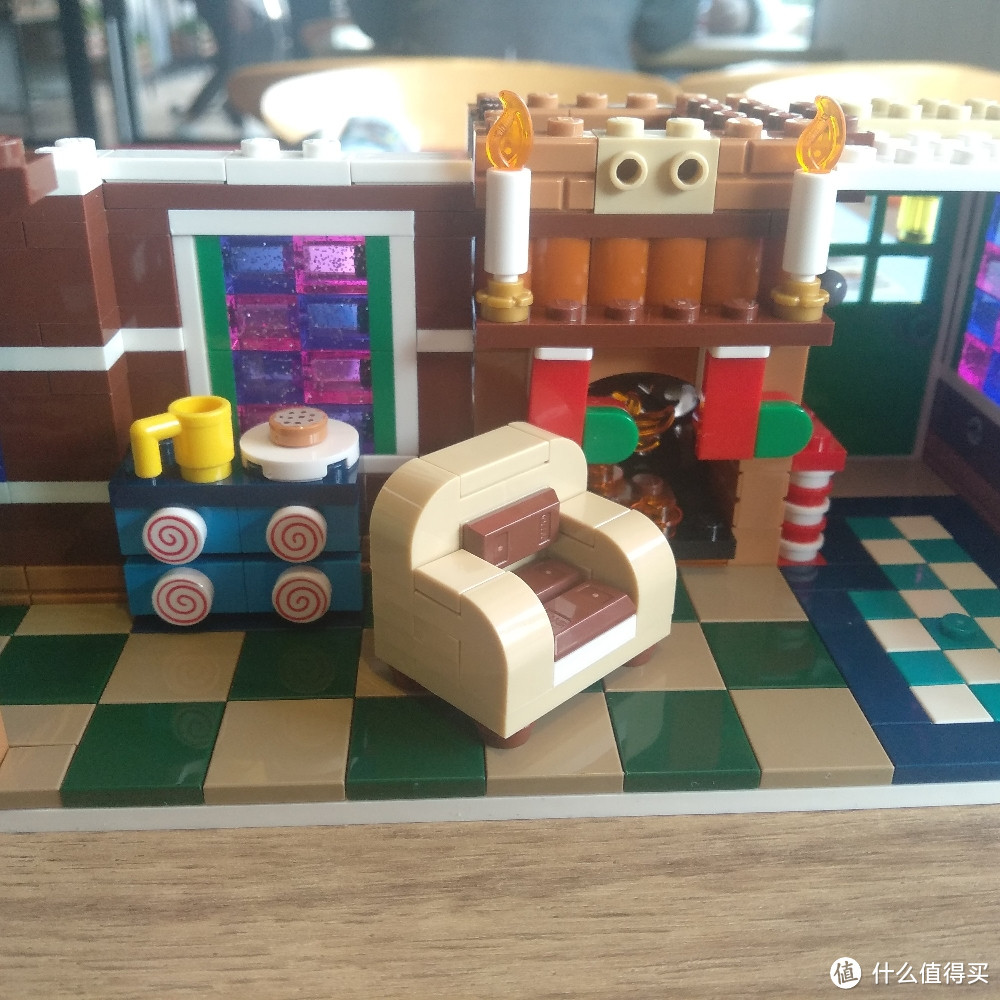 与系列有所区别的的“应节食物”？乐高lego10267—姜饼屋