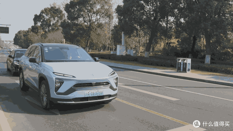 均衡又聪明的中型SUV - 蔚来ES6 性能版评测
