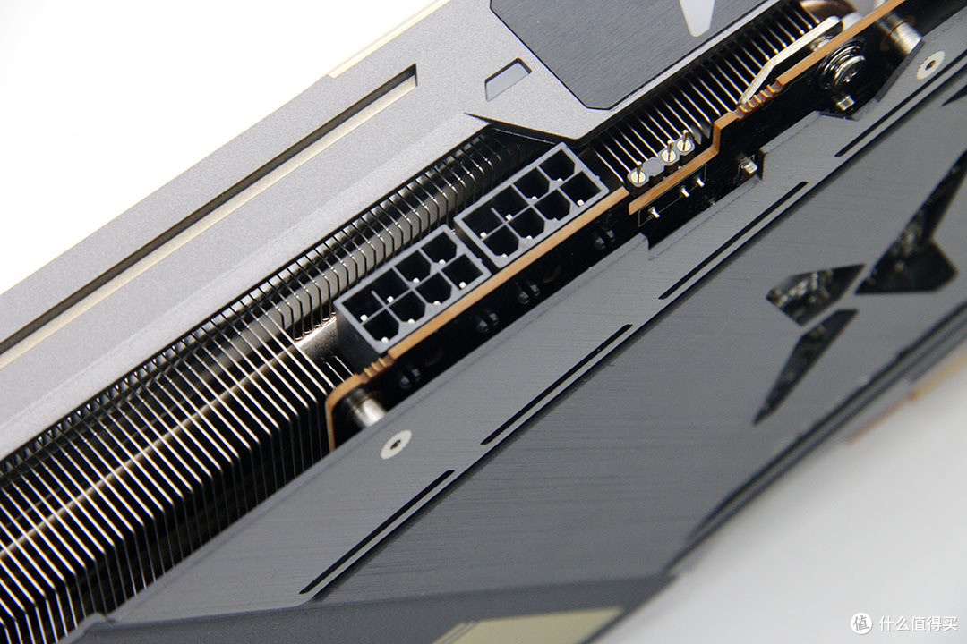 RGB信仰灯加三风扇,迪兰RX 5700 8G X战神开箱小测