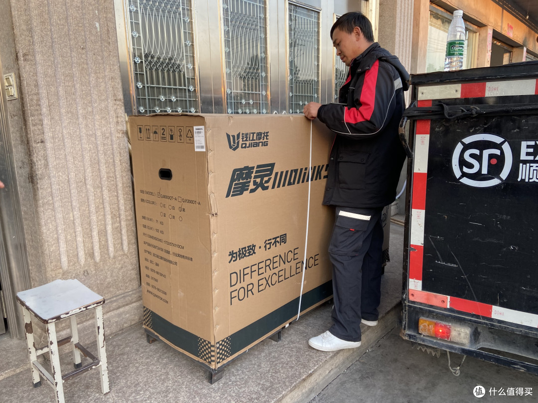 妈妈我再也不要骑自行车了——摩灵电动摩托体验测评